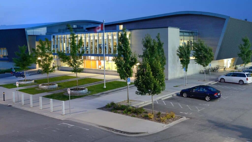Photo of Hillcrest Park Aquatic & Curling Rink